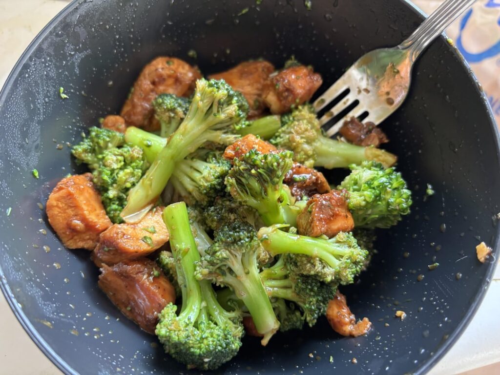 ditched the rice - under 250 calories for lunch! 33g protein