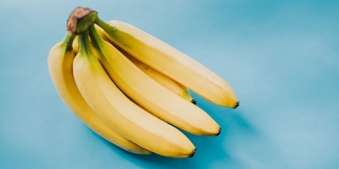 How Healthy Is It To Eat A Banana Every Day? Experts Weigh In How Healthy Is It To Eat A Banana Every Day? Experts Weigh In