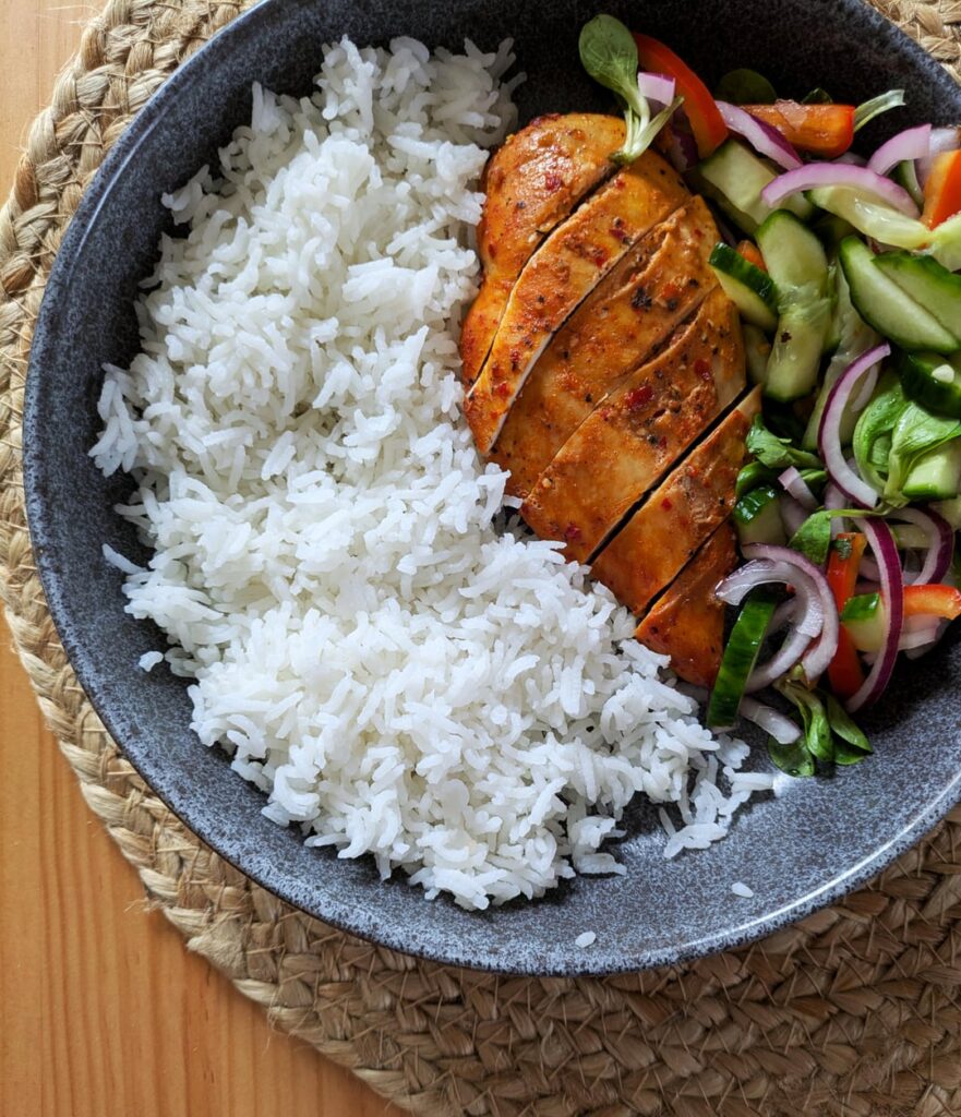 Roasted chicken with rice (with vinha d'alhos style marinade)