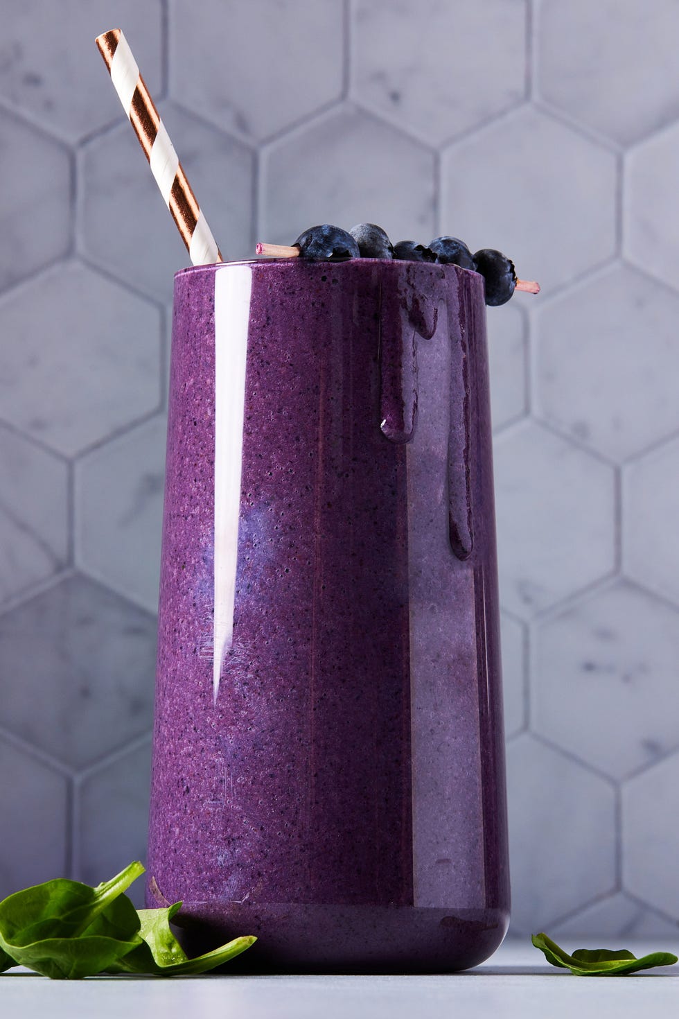 blueberry smoothie with spinach