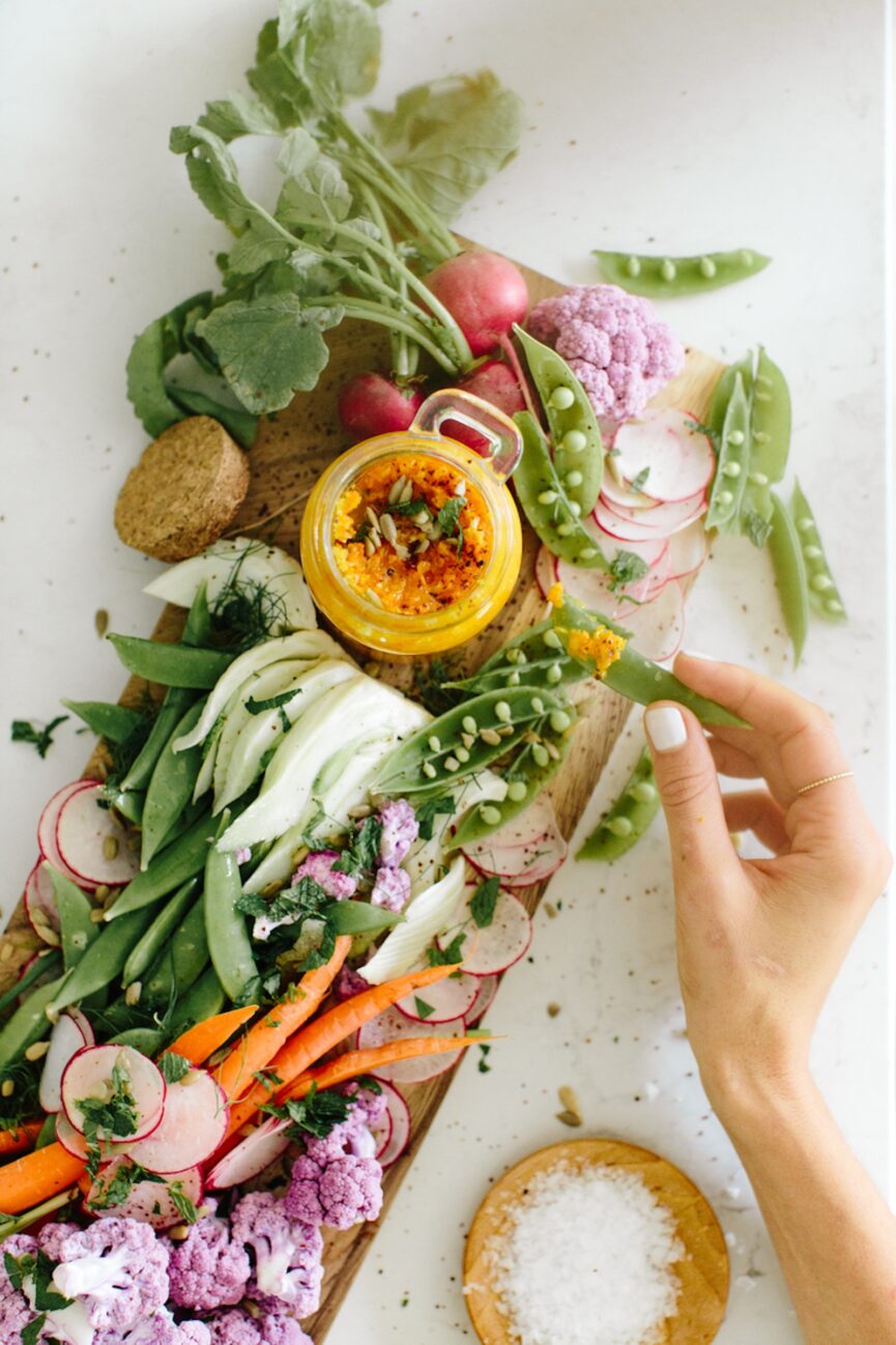 carrot turmeric hummus_easy mediterranean diet recipes