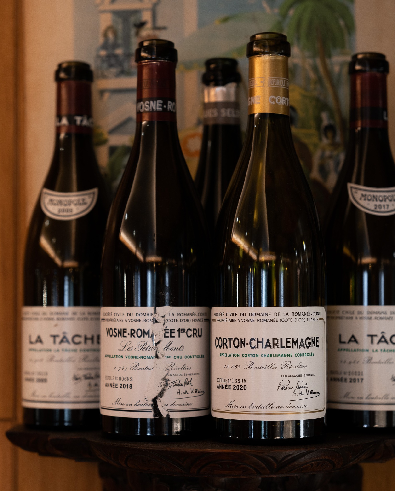 A selection of fine wines at Le Bon Georges restaurant in Paris (© Le Photographe du Dimanche)