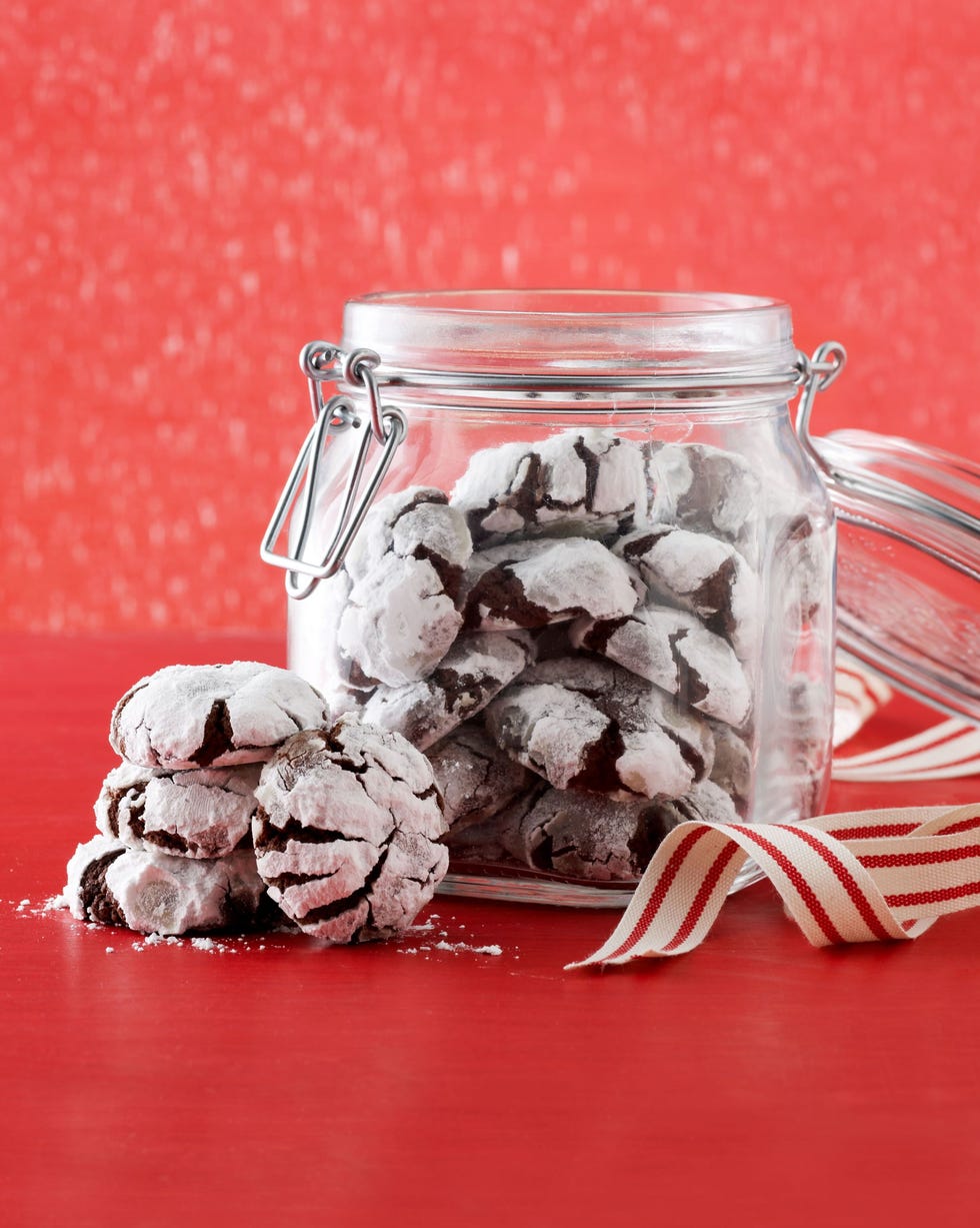 christmas cookies chocolate crinkles