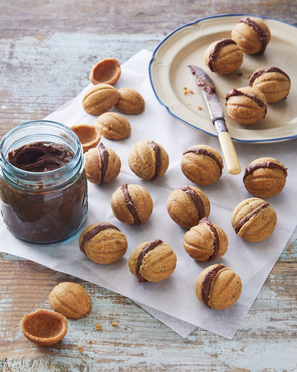 chocolate walnut sandwich cookies recipe