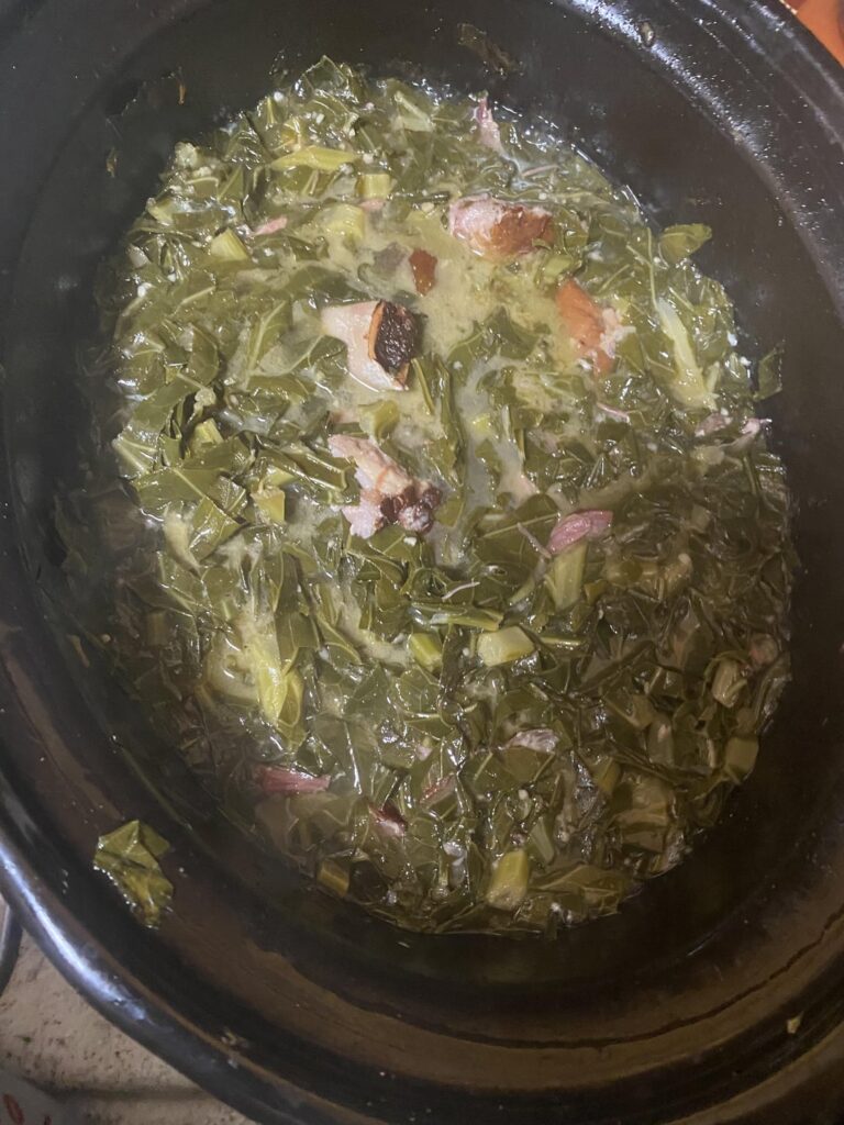 Oh my god they came out so good! Dare I say better than my mom’s?!!😱 my first successful collard greens batch. Definitely cooking it like this from now on! Oh my god they came out so good! Dare I say better than my mom’s?!!😱 my first successful collard greens batch. Definitely cooking it like this from now on!