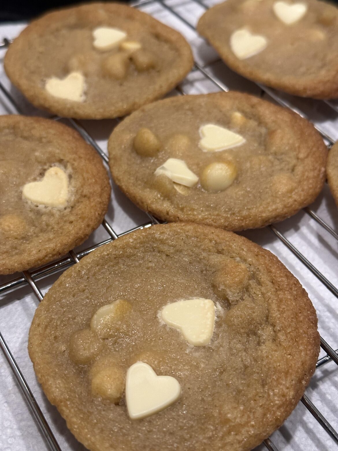 White macadamia nut cookies