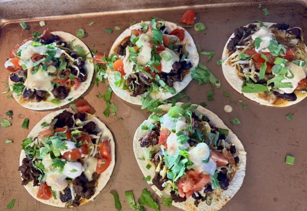 25 calorie tortilla “Mexican Pizza” 🌮🍕 25 calorie tortilla “Mexican Pizza” 🌮🍕