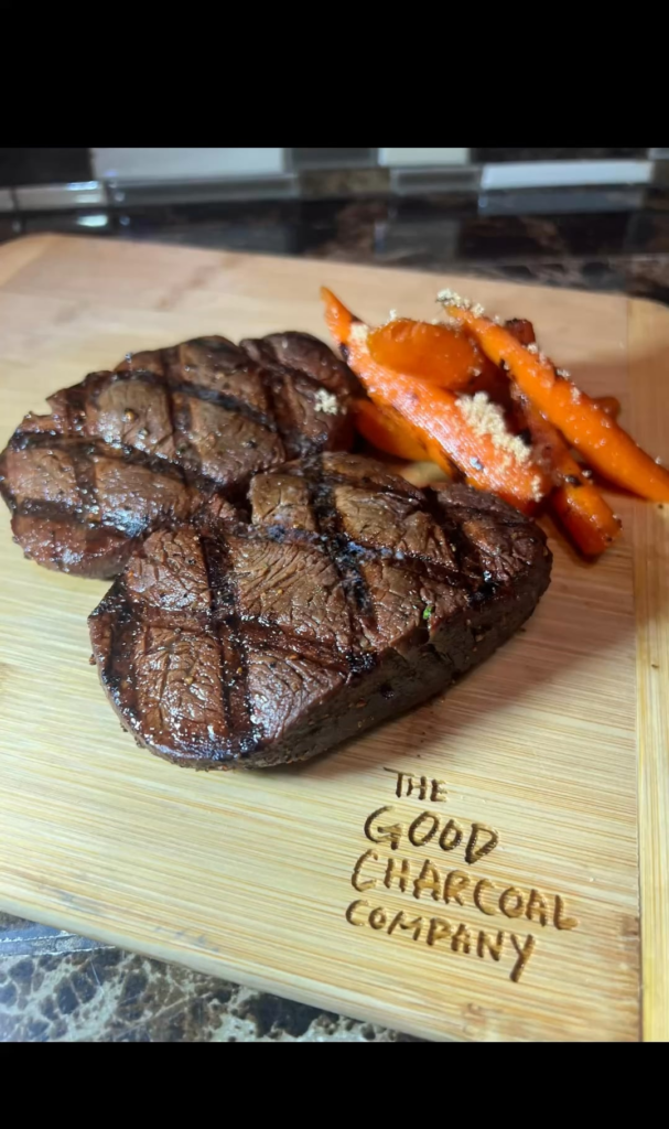 Filet with grilled carrots