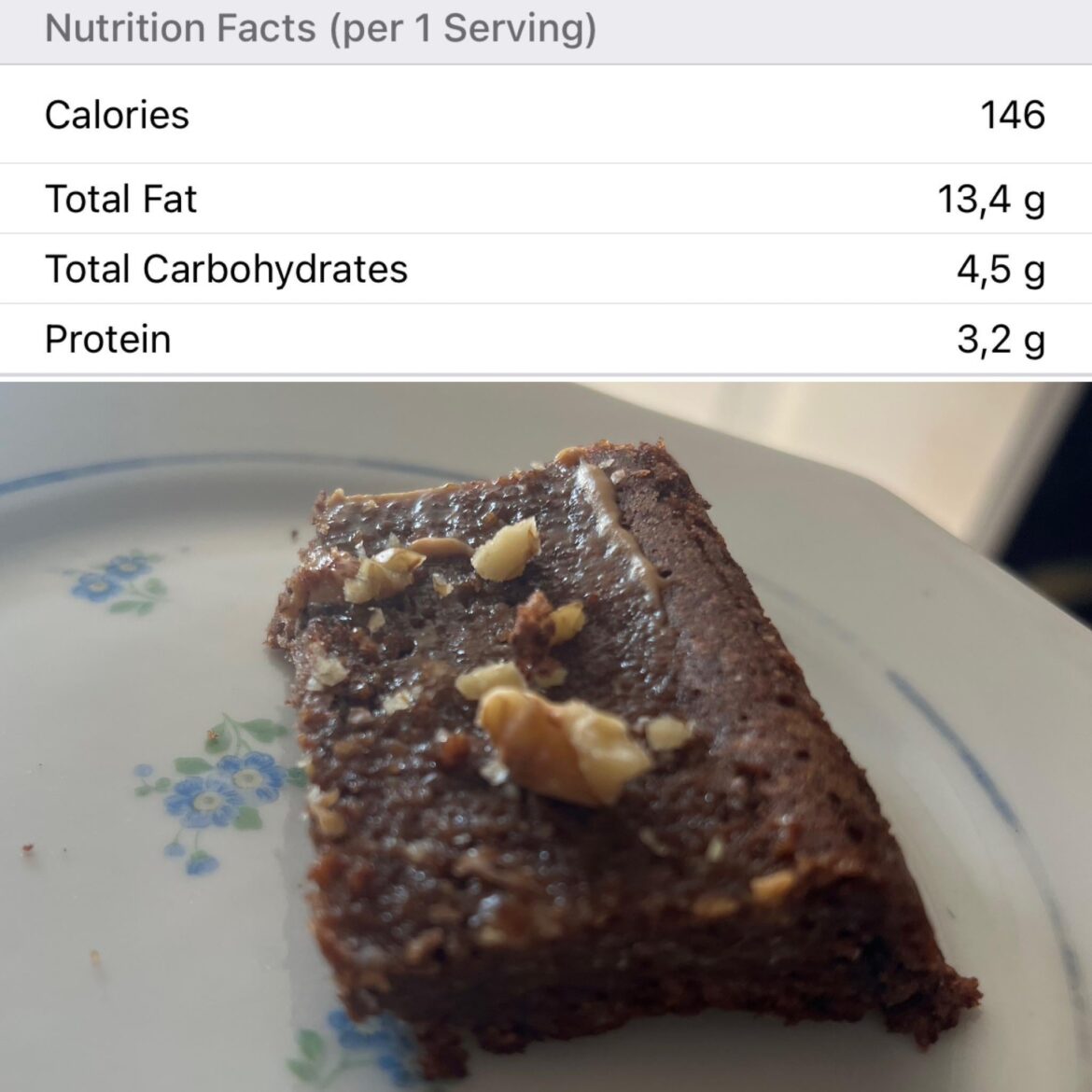 Almond cream brownie