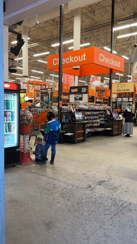 Who makes the BEST Chicago dog, and WHY is it the Home Depot on Elston?