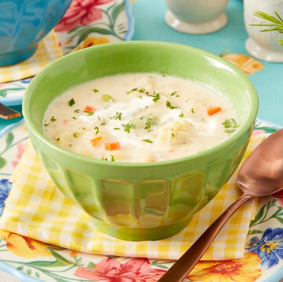 dutch oven cauliflower soup