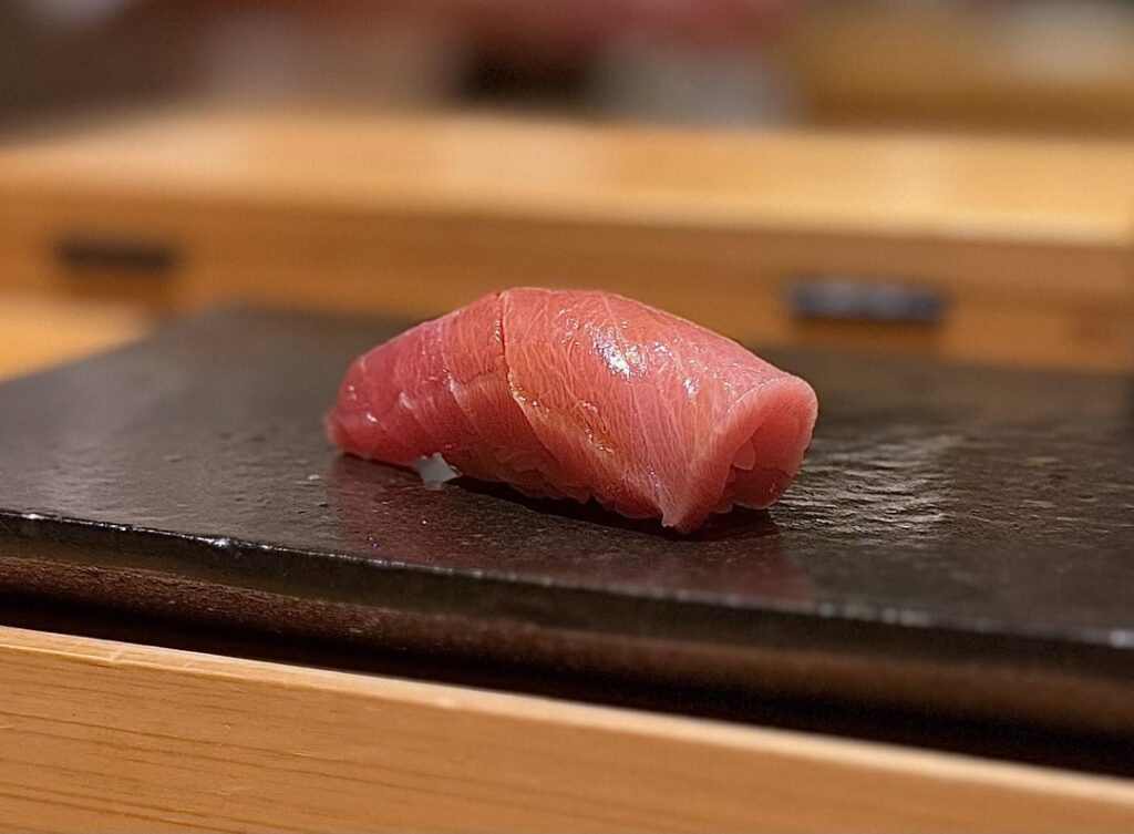 Sushidokoro Yamato 鮨処 やまと(Tabelog Bronze, 4.25) Tsukiji, Tokyo