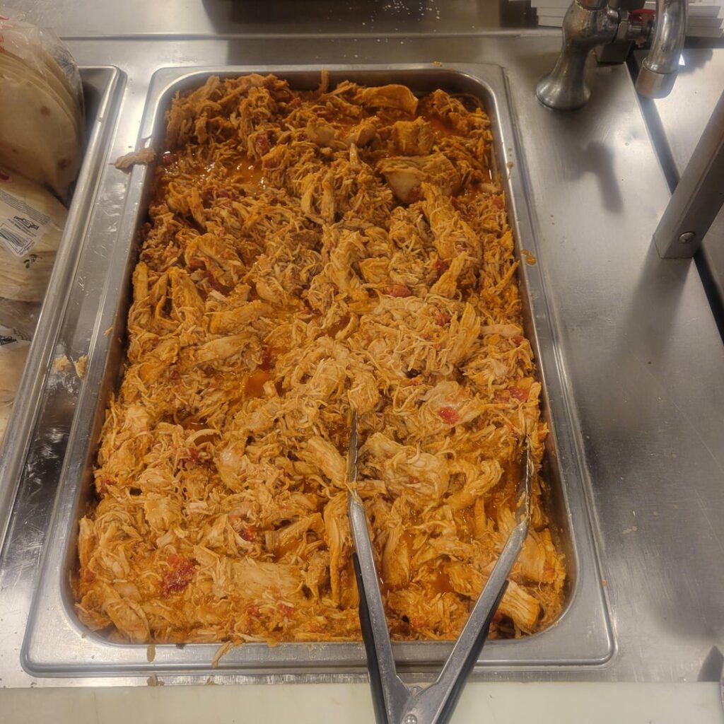 Made tinga for the old folks today