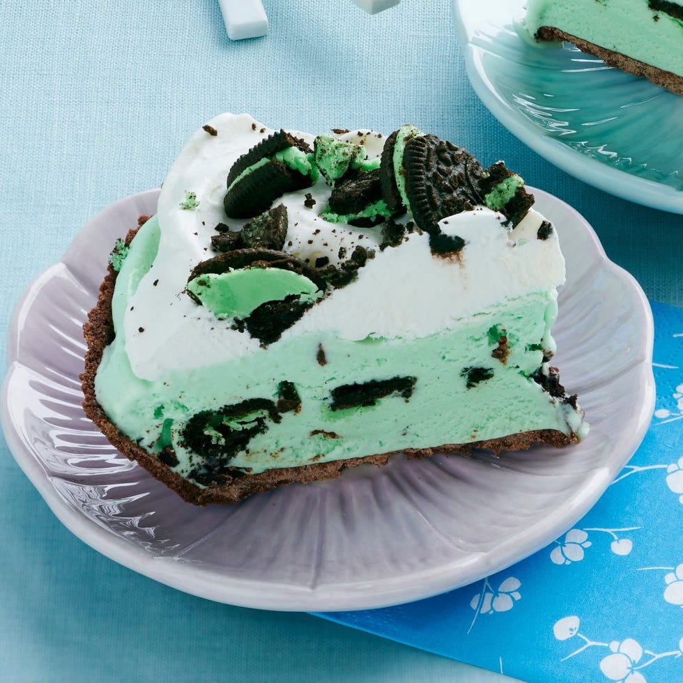 mint chocolate cookie ice cream pie green dessert