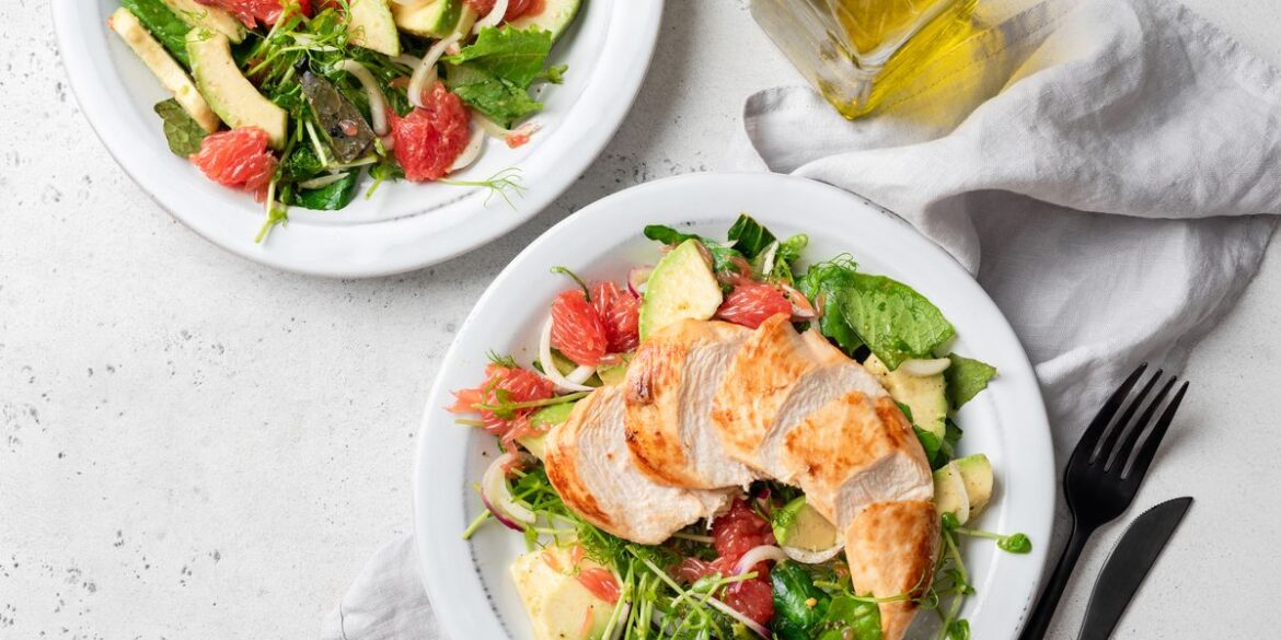 8 High-Protein Orders At Your Favorite Chain Restaurants That Are Actually Healthy 8 High-Protein Orders At Your Favorite Chain Restaurants That Are Actually Healthy