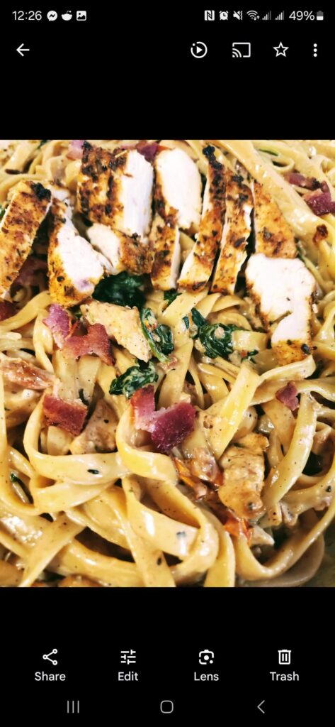 Chicken and bacon spinach alfredo