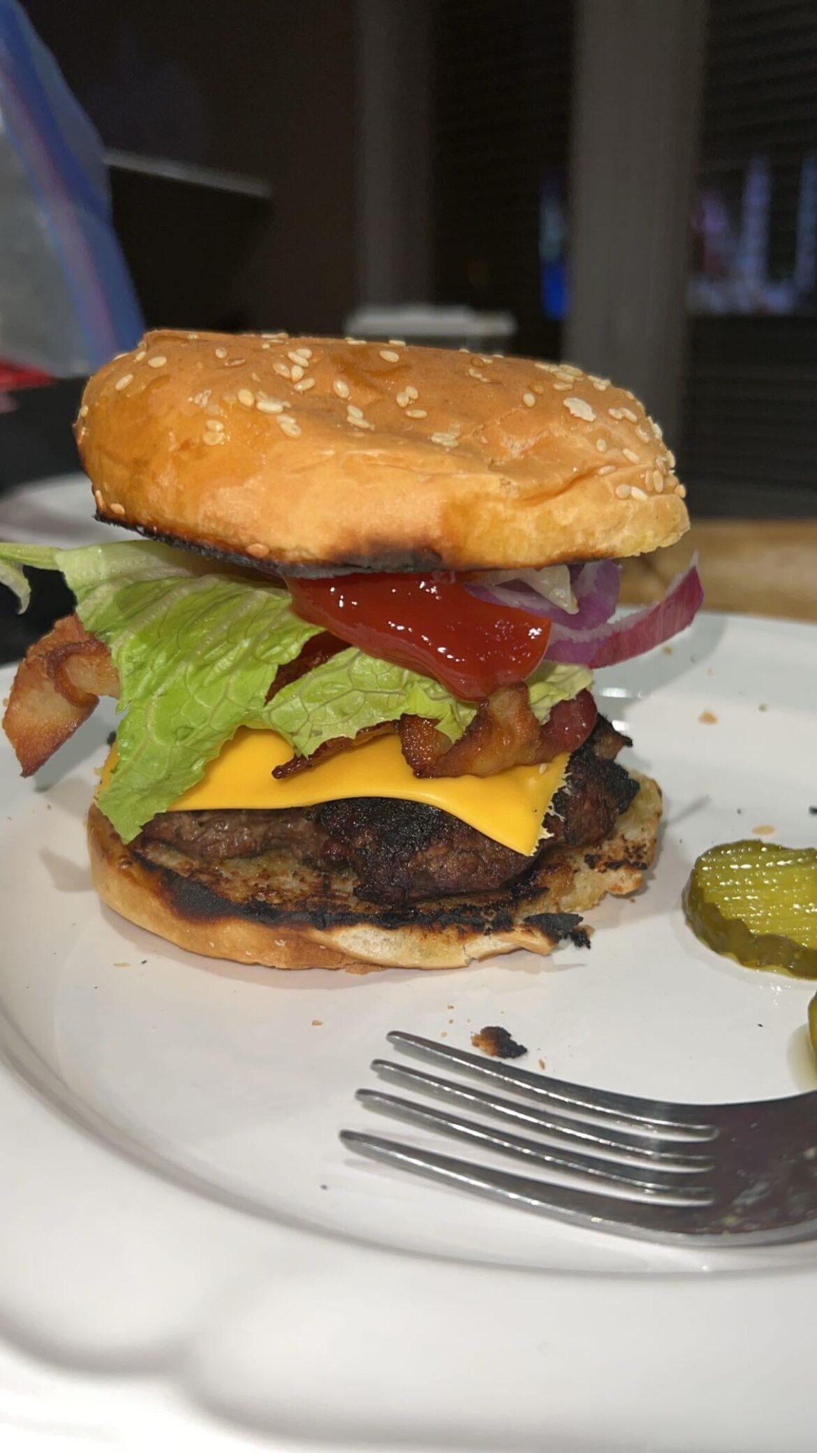 A classic Bacon Cheeseburger