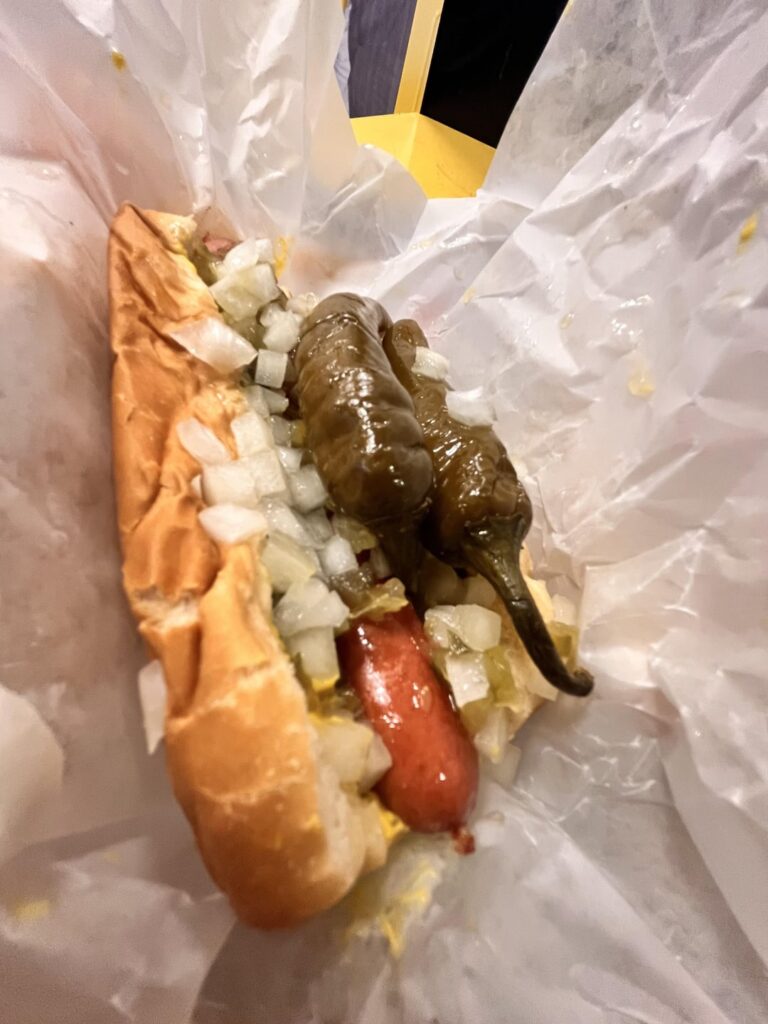 These are the biggest sport peppers I’ve ever seen/eaten 🌶️