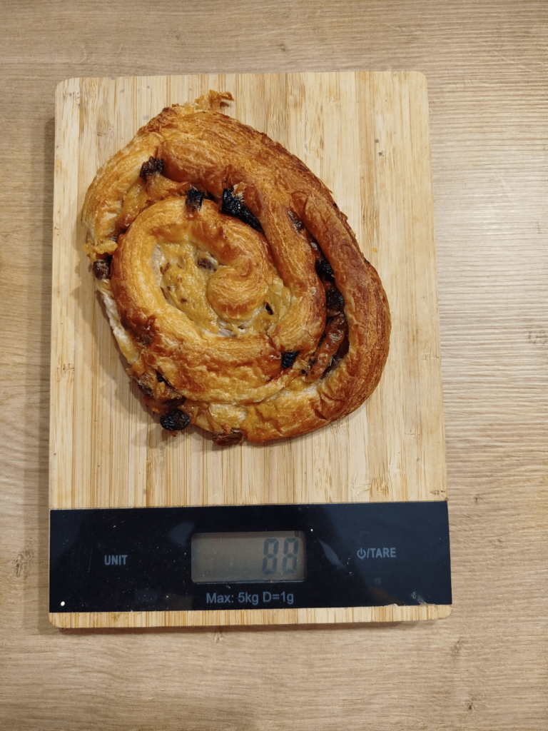 How many calories in this industrial raisin bread?