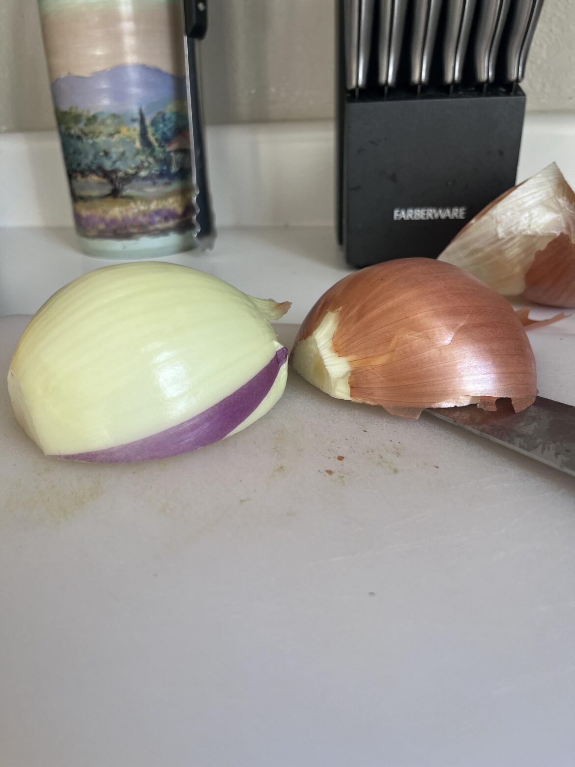 Glitch in the matrix on my white onion