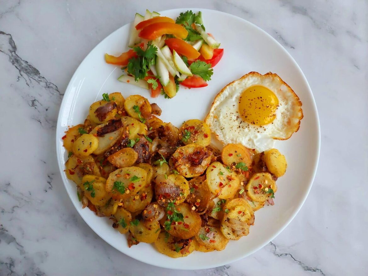 [OC] Lyonnaise Potatoes