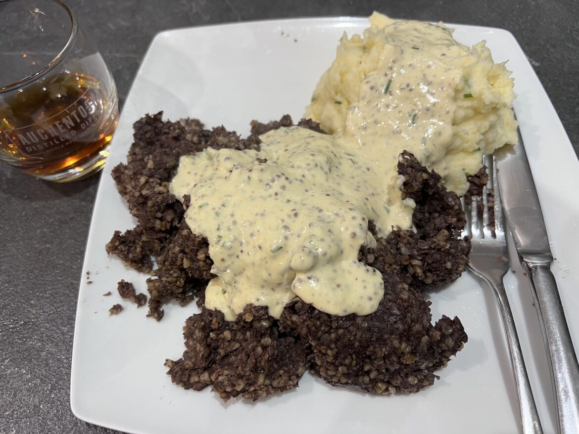 Haggis with Neeps & Tatties Haggis with Neeps & Tatties