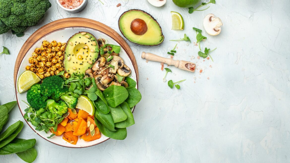 9 Trader Joe’s Salad Kits, Ranked Least To Most Nutritious 9 Trader Joe's Salad Kits, Ranked Least To Most Nutritious