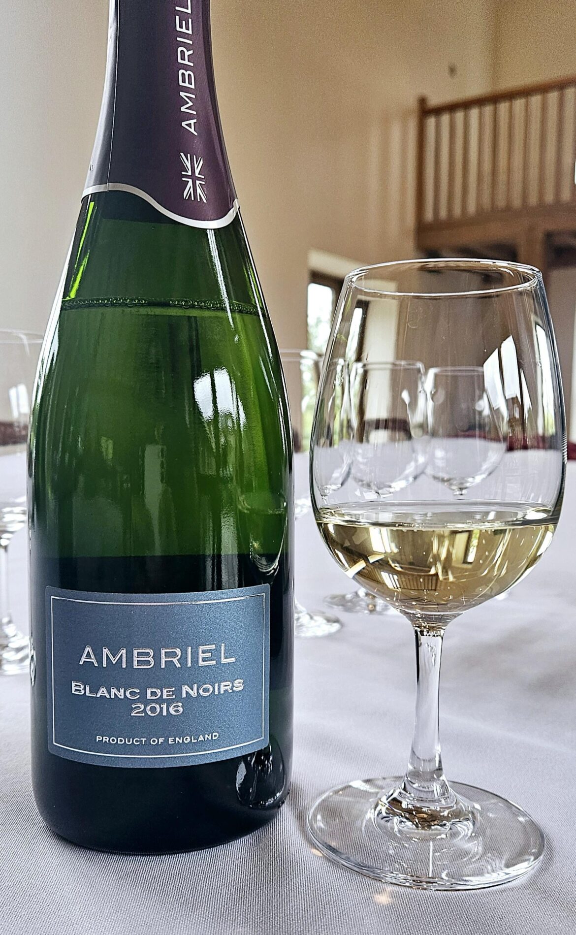 Ambriel Sparkling Blanc de Noirs 2016, Sussex, England