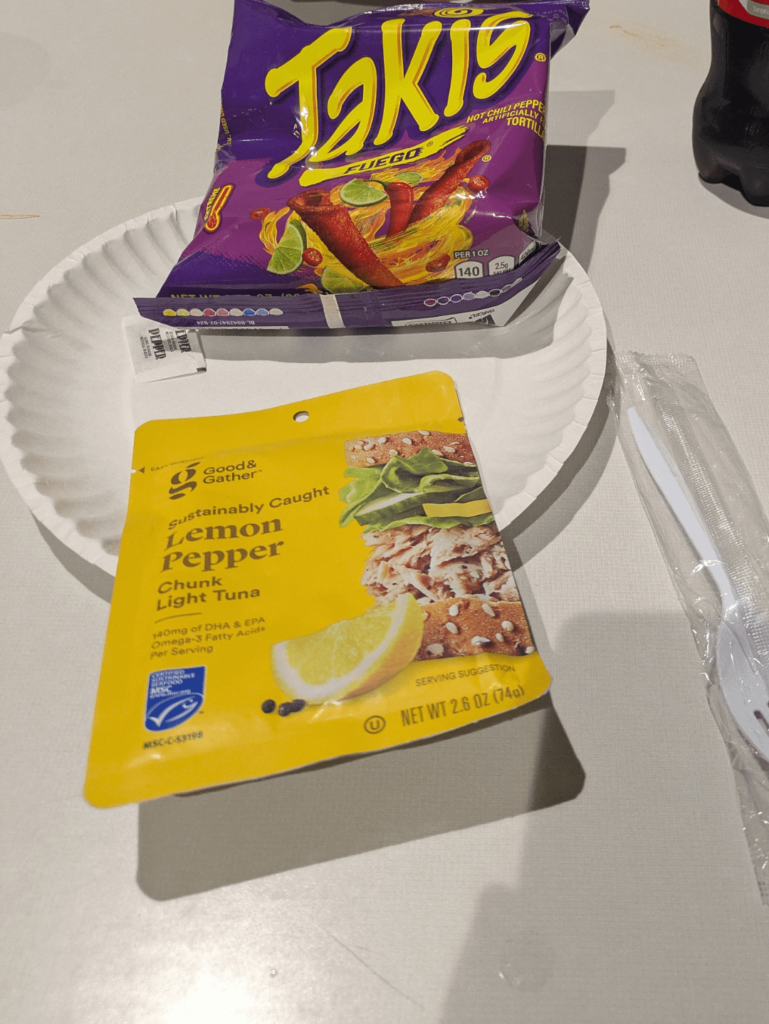 My girlfriend thinks I'm a psychopath because of my daily work lunch