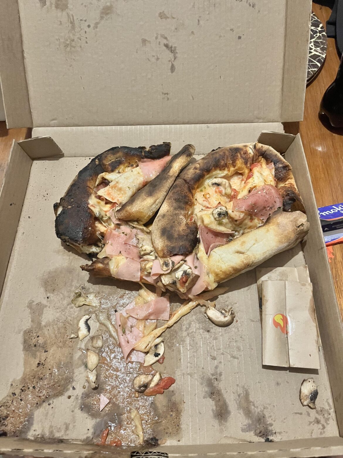 First they burn my pizza then they mistreat it like that… don’t know what’s worse tbh