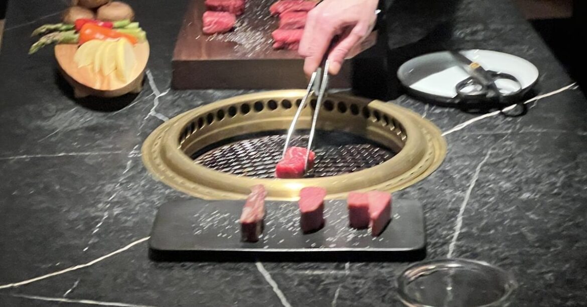 Holu Steakhouse in Chinatown closed Holu Steakhouse in Chinatown closed