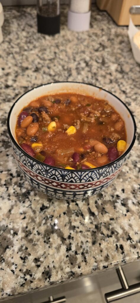 354 cals, 28g protein, 11g fibre Turkey Chili