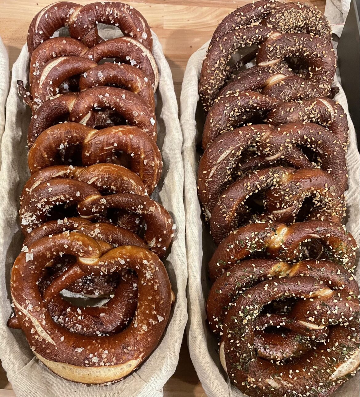 Spelt pretzels