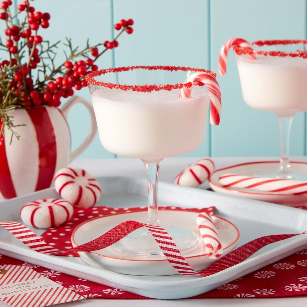 peppermint martini new years eve drinks