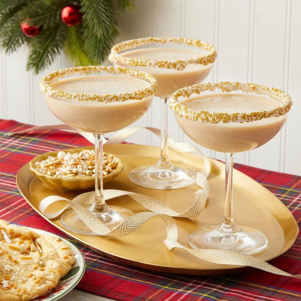 sugar cookie martini new years eve drinks