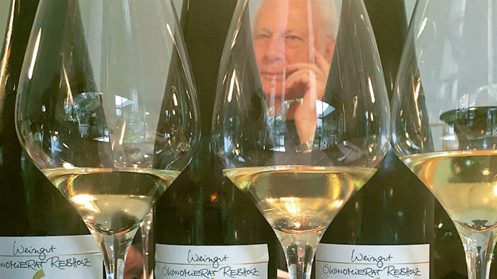  Rudi Wiest at a tasting of samples.