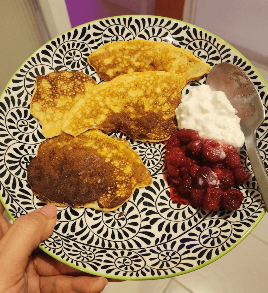 Happy pancake day! 200 cals 2 ingredients