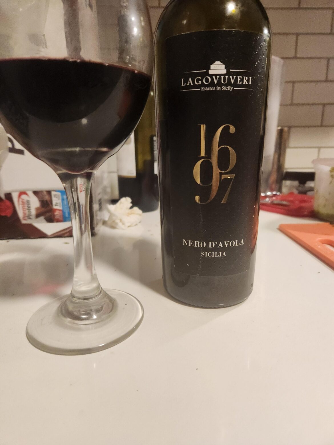 2021 Lagovuveri nero d' avola
