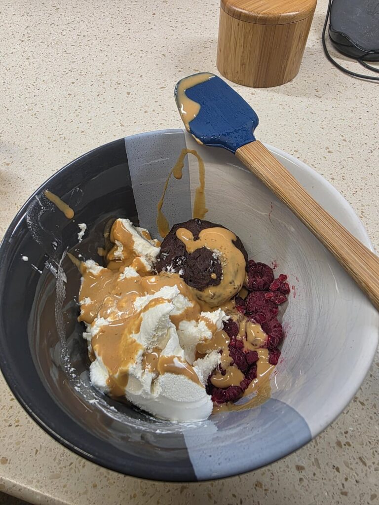 Am I the only one that eats sweet treats with a spatula spoon? Getting the most out of my 1200