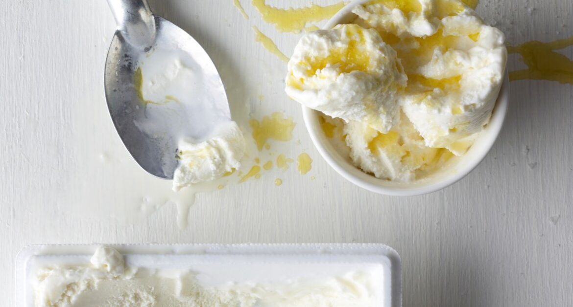 The Secret, Chic Way French Women Eat Ice Cream The Secret, Chic Way French Women Eat Ice Cream