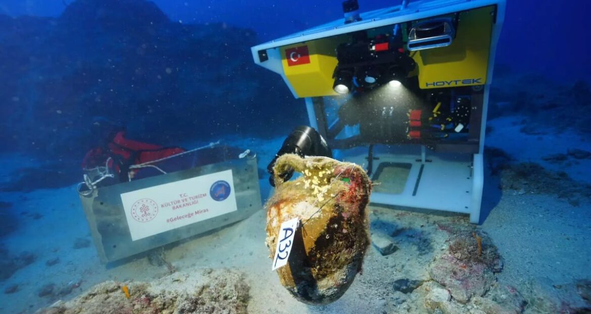 1,100-Year-Old Wreck Of Ship Carrying Olive Oil Found In Türkiye