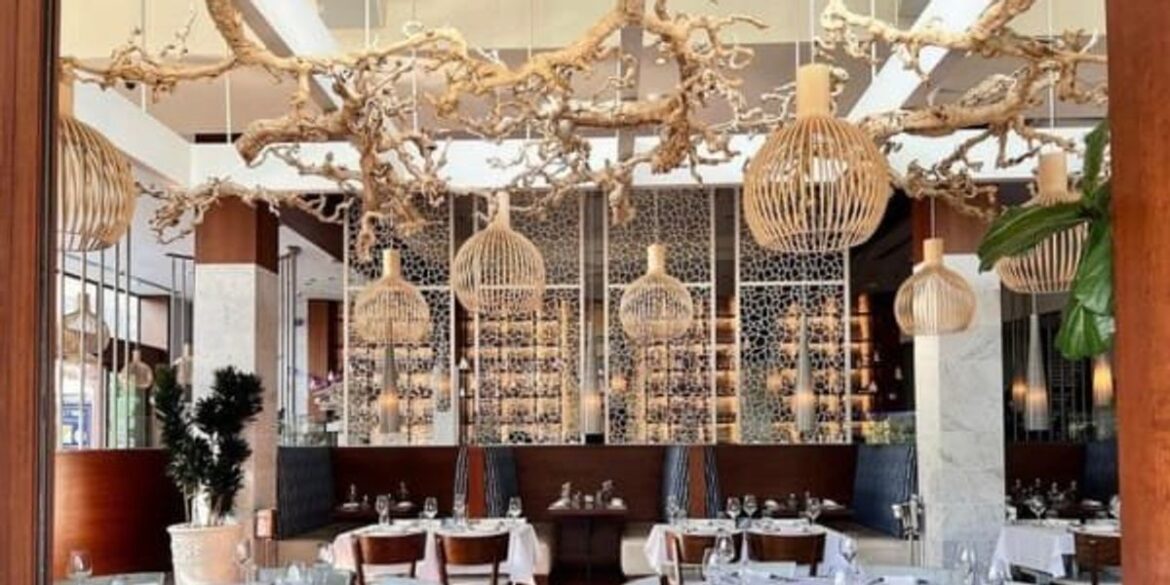 Lavish Mediterranean seafood restaurant suddenly shutters in River Oaks District Lavish Mediterranean seafood restaurant suddenly shutters in River Oaks District
