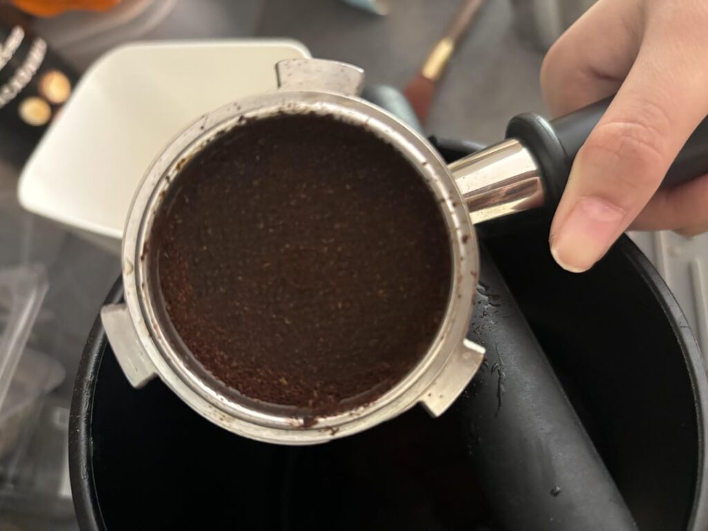 Why can’t I knock out the coffee powder Why can’t I knock out the coffee powder