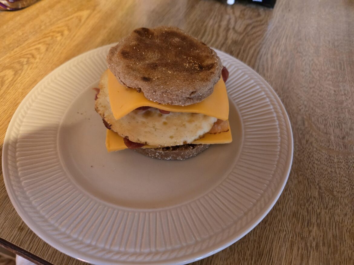 A quick duck egg sandwich