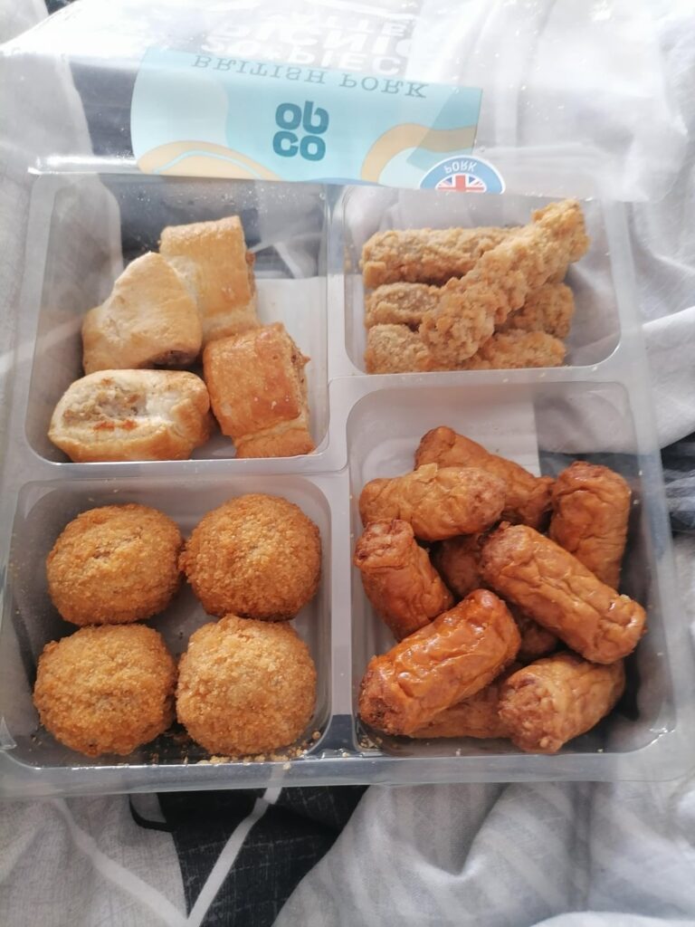 Ultimate beige buffet