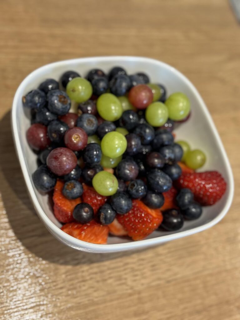 230 calories for this large bowl of fruits