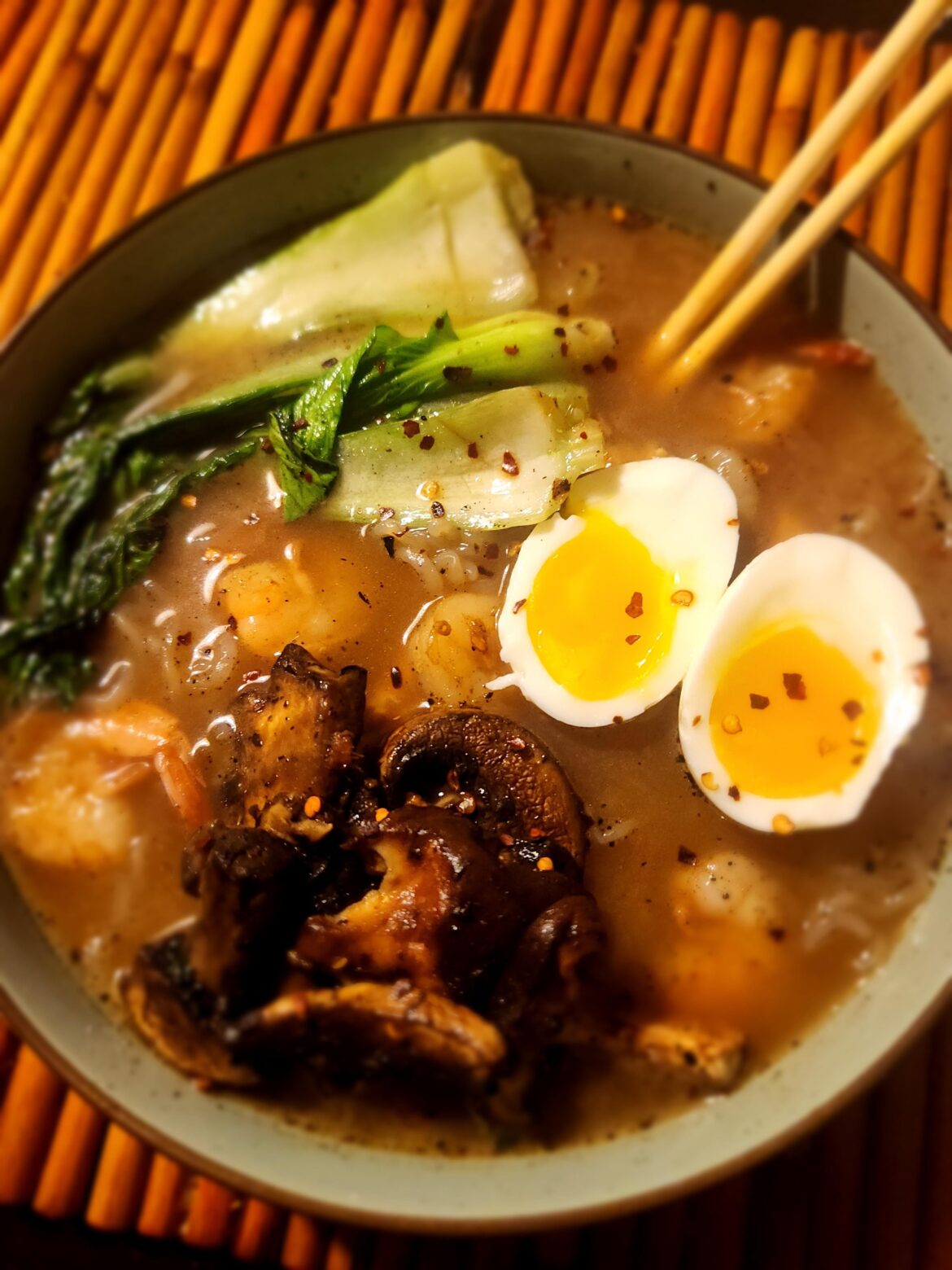 Keto Ramen, 11 net carbs!