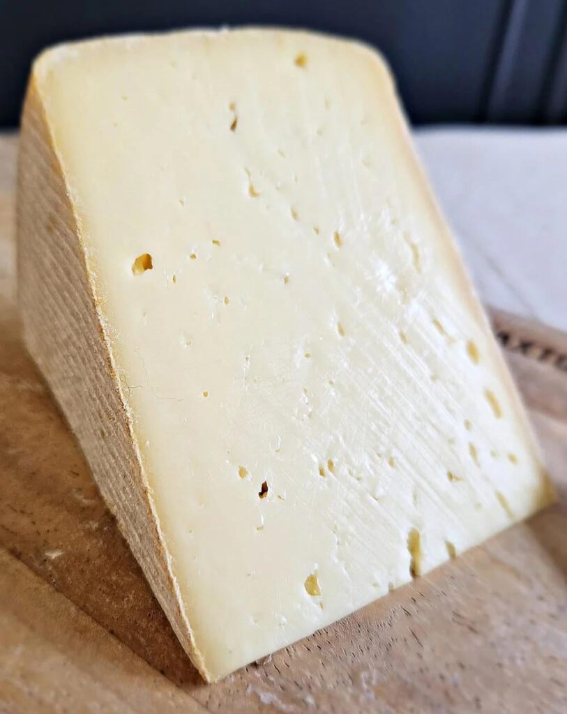 Day 1628 of posting images of cheese until I run out of cheese types: Corinium