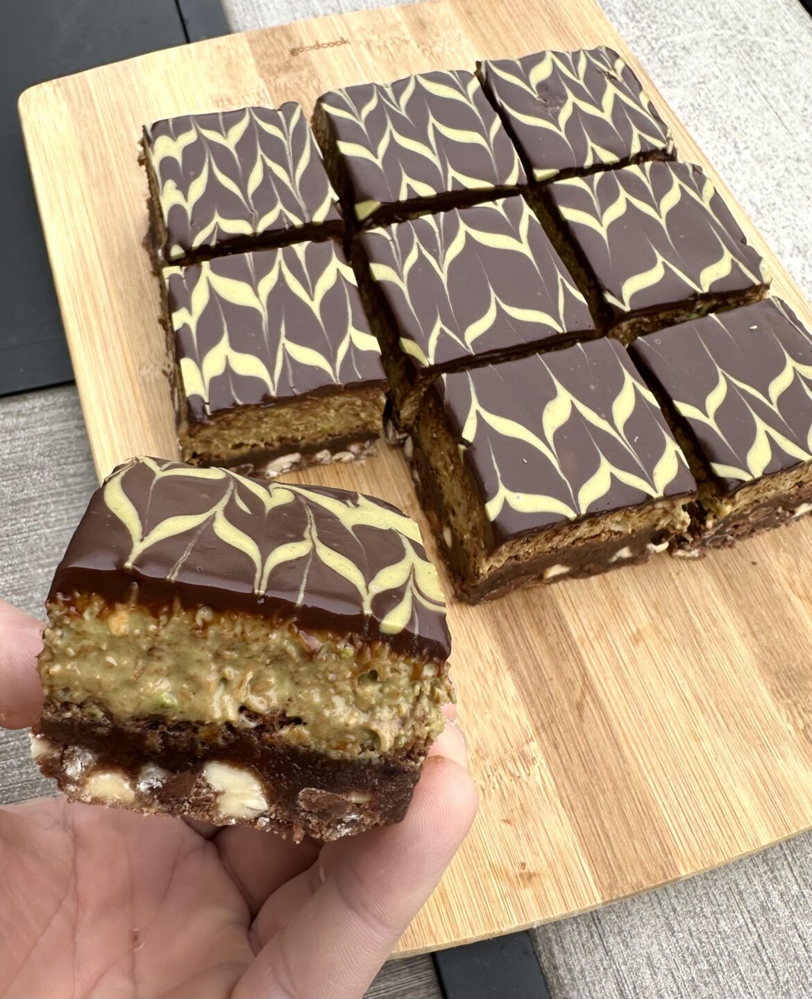 DUBAI CHOCOLATE STUFFED BROWNIES