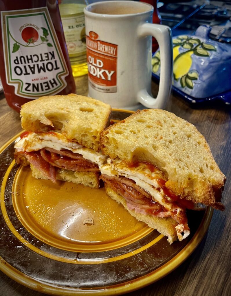 Anyone fancy a bacons & eggs sarnie? Anyone fancy a bacons & eggs sarnie?